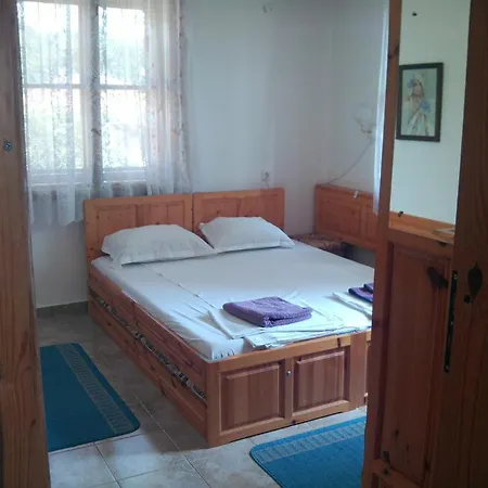 Bardeni Hotel 3*